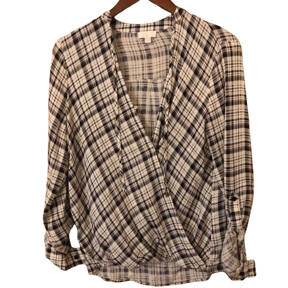 C Faux Wrap Black White Plaid blouse neck tie cabincore
casual classic